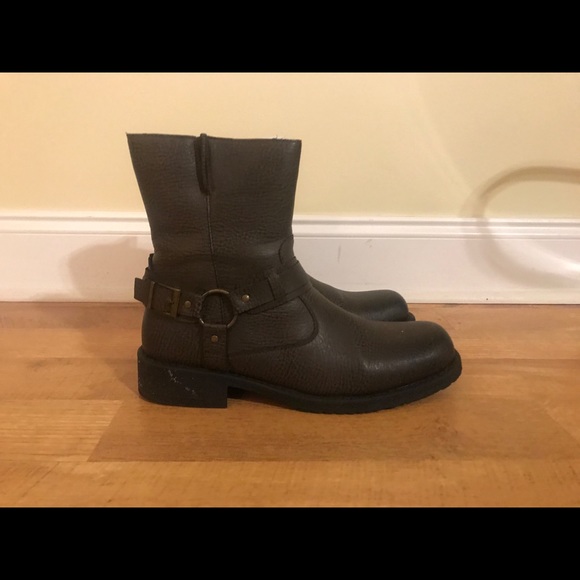 Robert Wayne - Picture 2 of 4